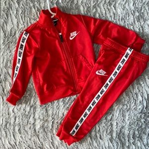 Nike sweatsuit